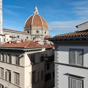 Unyca - Duomo Luxury View Apartment