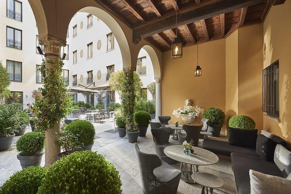 Mandarin Oriental, Milan Hotel 5*,